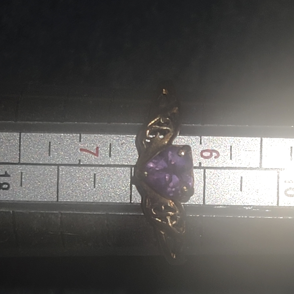 10kt Gold Heart Ring with Amethyst - Picture 5 of 15